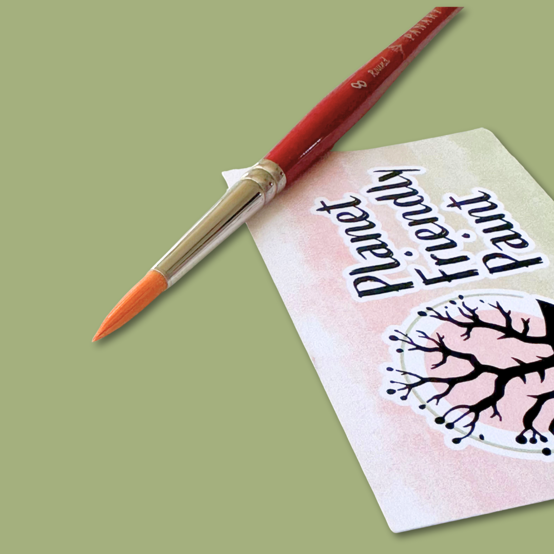 Size 8 paintbrush - vegan synthetic bristles sustainably sourced FSC certified wooden handle